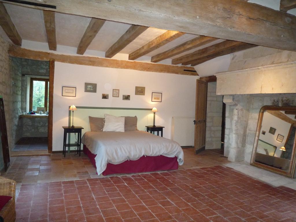 Bed and Breakfast Le Logis Du Peu Girard La Roche-Clermault Pokój zdjęcie